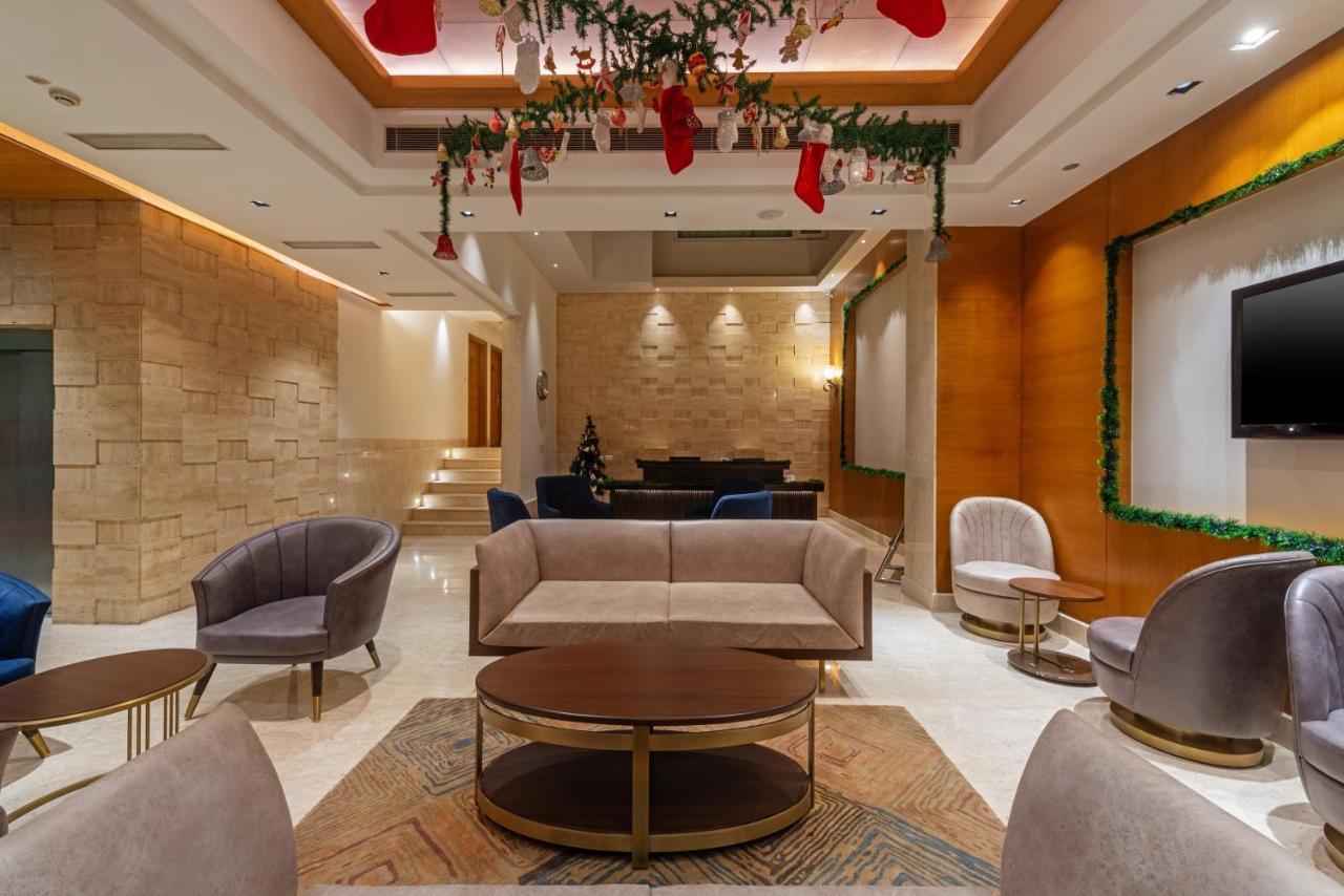 Hotel Saket 27 New Delhi Extérieur photo