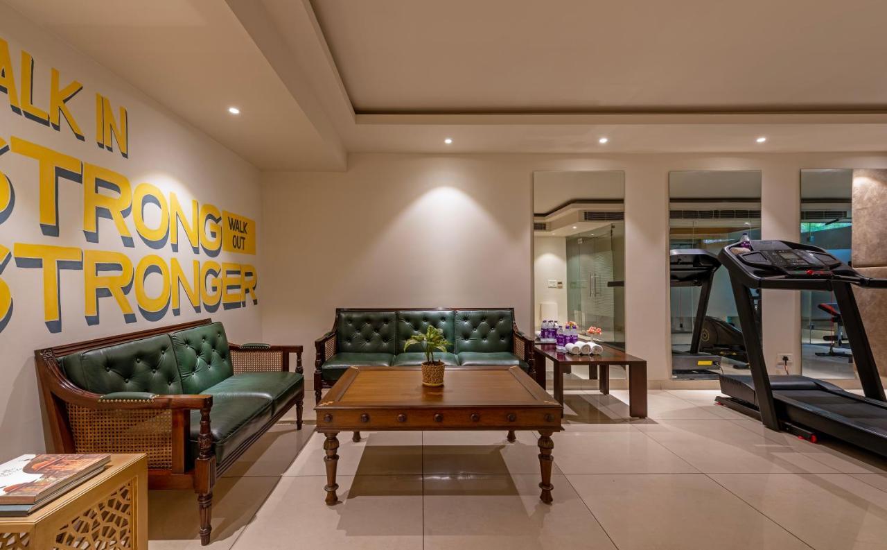 Hotel Saket 27 New Delhi Extérieur photo
