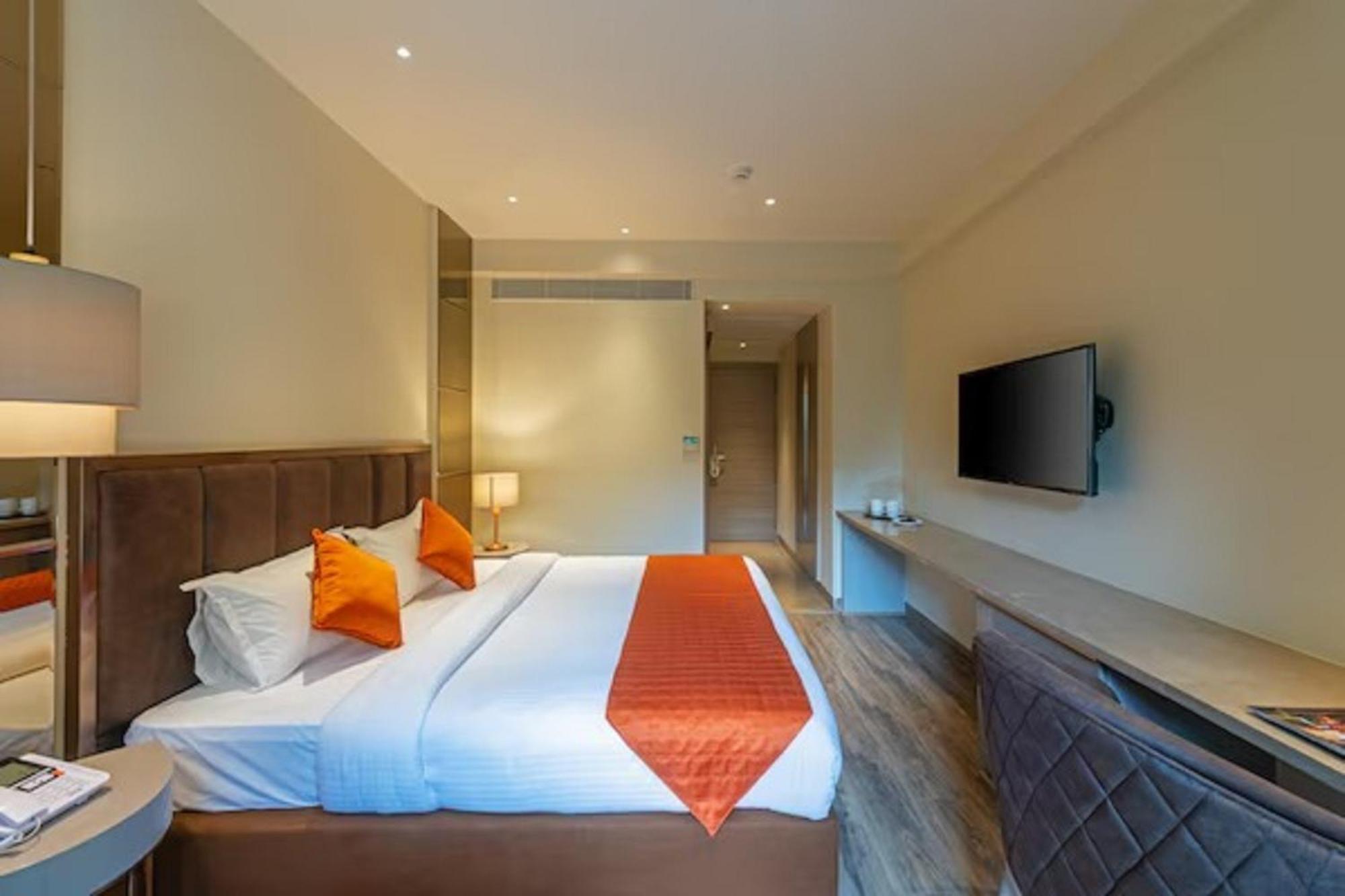 Hotel Saket 27 New Delhi Extérieur photo